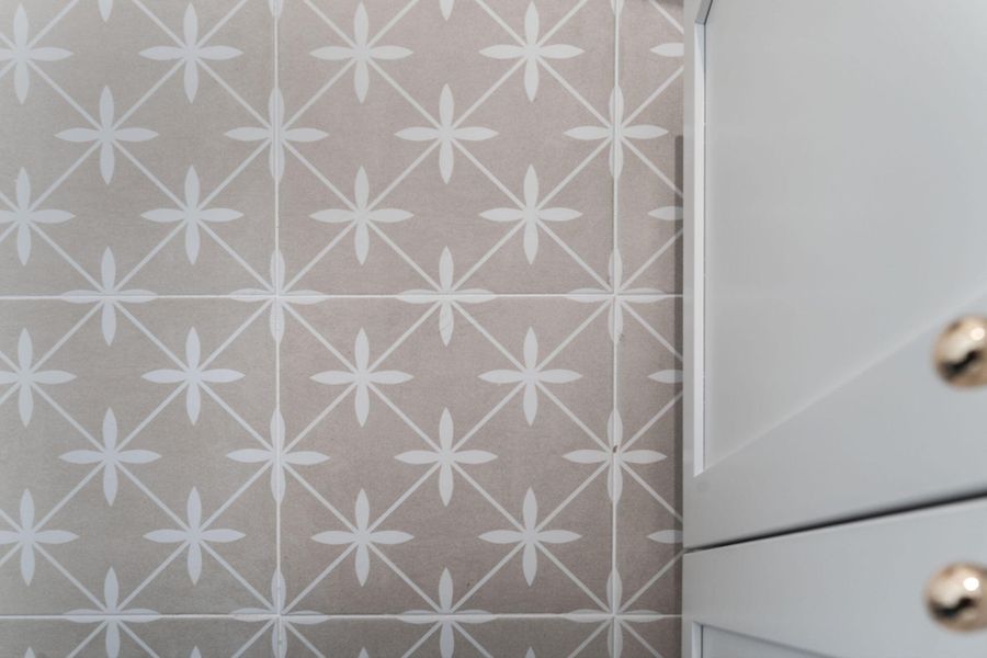 Close-up of interior finishes inside a home in , Charleston (Image 19).