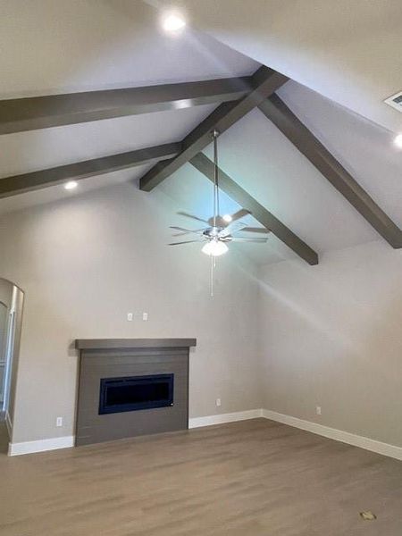 Spacious, unfurnished interior of a new home in , Springtown (Image 15).