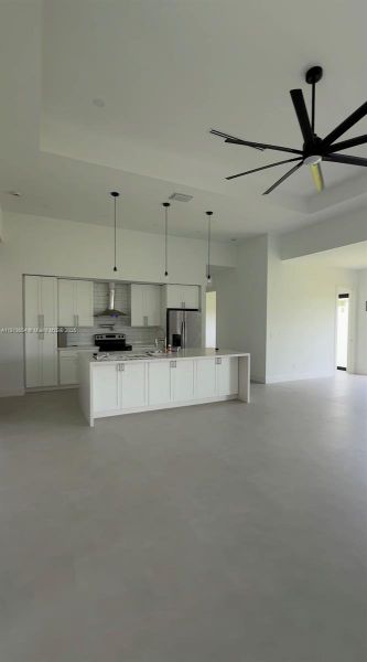 Image 14 of a home in . Image 14 of a home in .