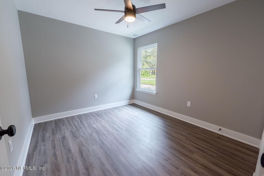 Spacious, unfurnished interior of a new home in , Florahome (Image 30).