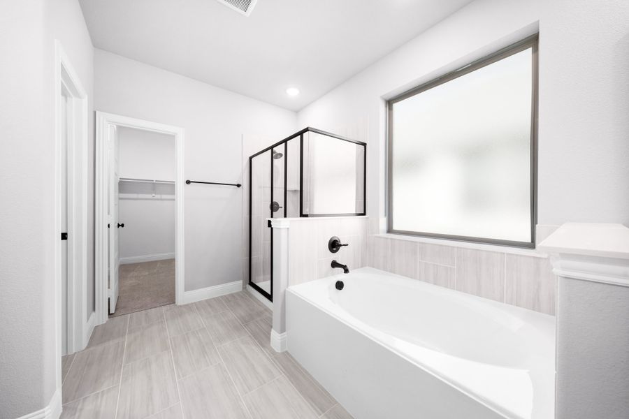 Furnished interior view inside a new home in Summerwood, Red Oak (Image 10).