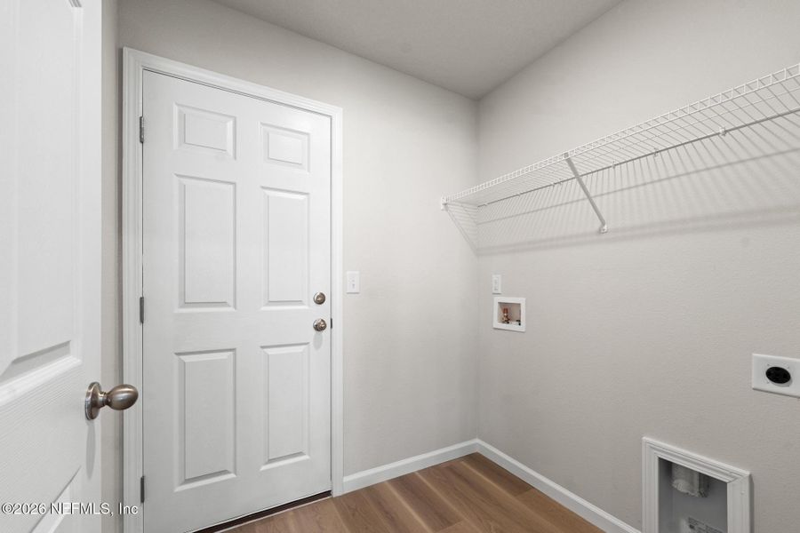 Spacious, unfurnished interior of a new home in , Jacksonville (Image 20).