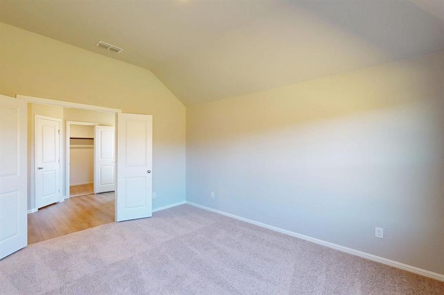 Spacious, unfurnished interior of a new home in Kings Way, Denton (Image 31).