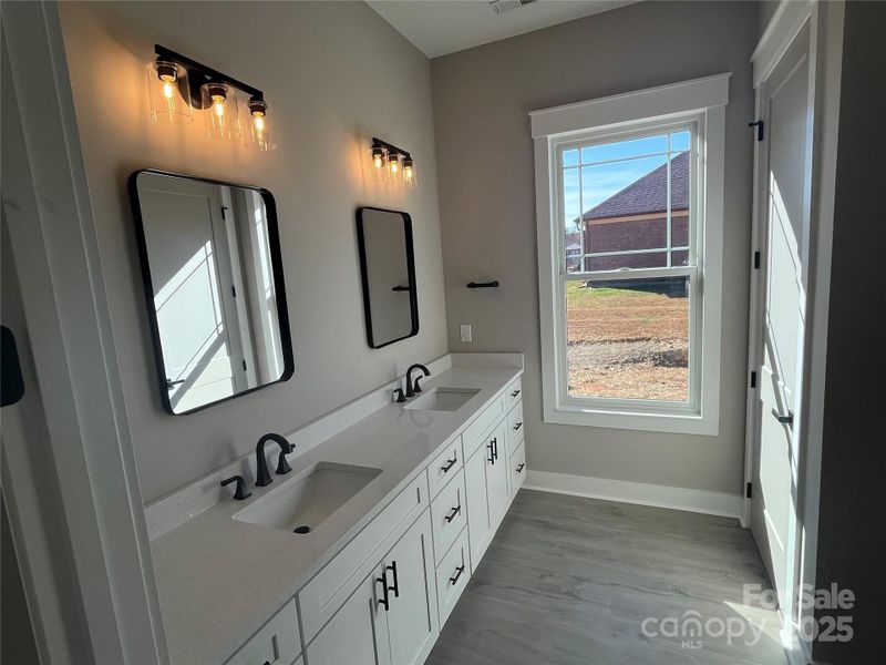 Owners Bathroom Owners Bathroom