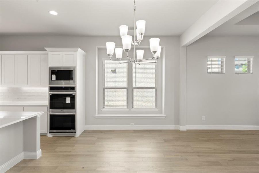 13. 3800 Lochwood - Dining