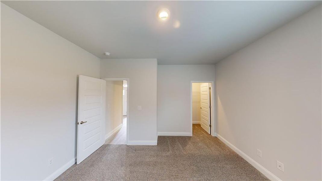 Spacious, unfurnished interior of a new home in , Griffin (Image 32).