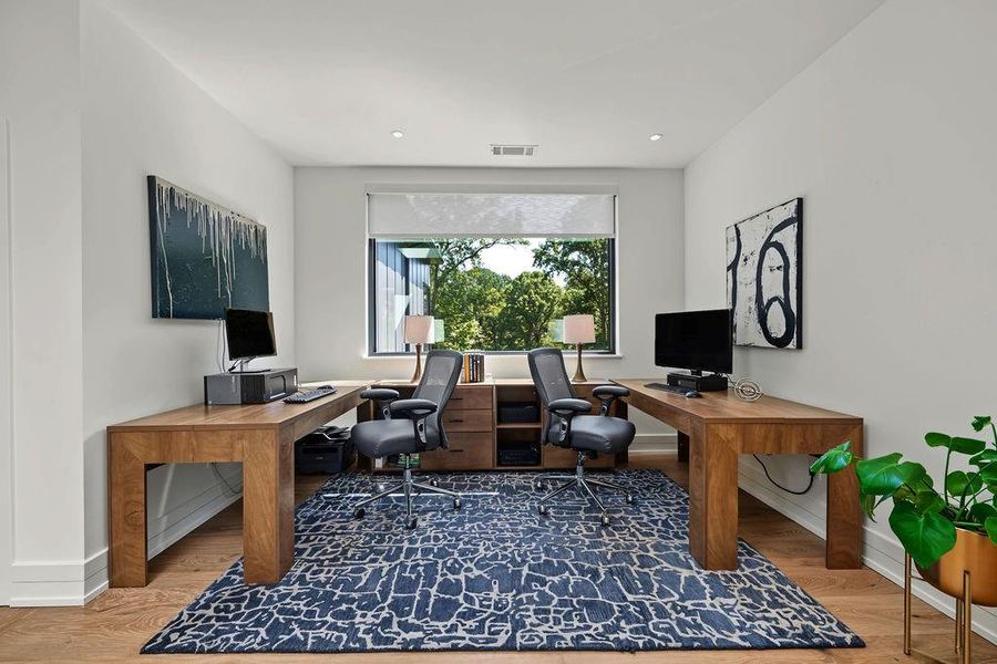 Furnished interior view inside a new home in , Atlanta (Image 72).