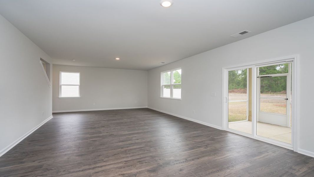 Representative unfurnished interior of a home built from the GALEN by D.R. Horton in Island Green, Myrtle Beach (Image 23).