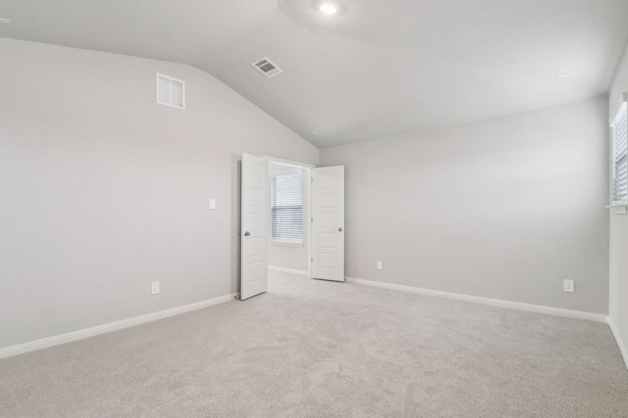 Spacious, unfurnished interior of a new home in Legendary Trails - Premier Series, Cibolo (Image 25).