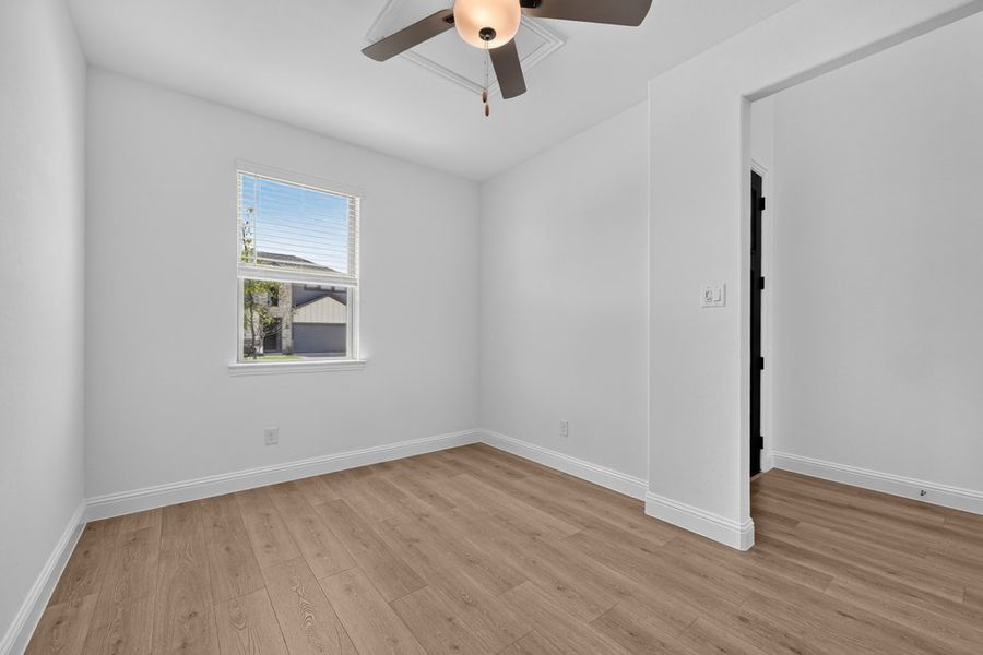 Spacious, unfurnished interior of a new home in Madero 50s, Fort Worth (Image 26). Spacious, unfurnished interior of a new home in Madero 50s, Fort Worth (Image 26).