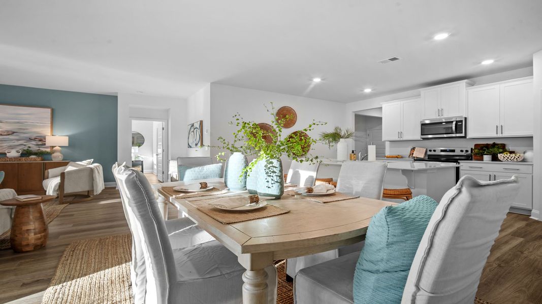 Representative furnished interior of a home built from the Cali by D.R. Horton in The Lakes at North Glynn, Brunswick (Image 10).