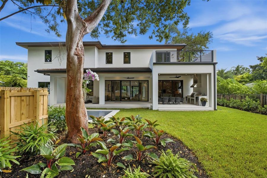 Exterior details and patio area of a home in , South Miami (Image 37).