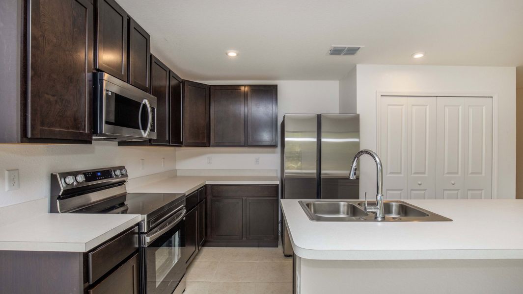 Representative furnished interior of a home built from the Violet by Maronda Homes in Coastal Communities, Edgewater (Image 11).