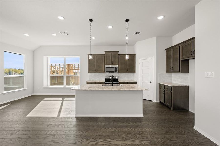 516 Waterford Park- Kitchen--1 516 Waterford Park- Kitchen--1