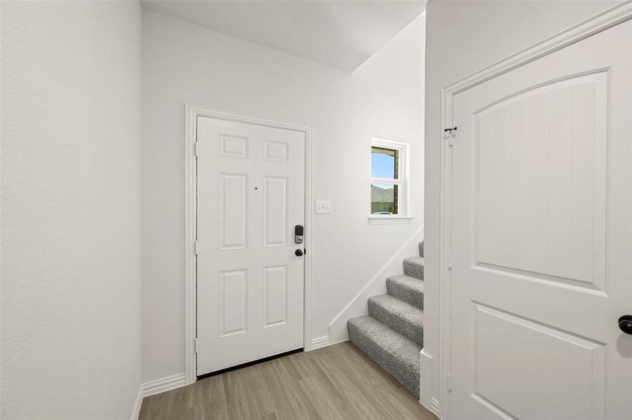 1605 Annabelle- Entry-1