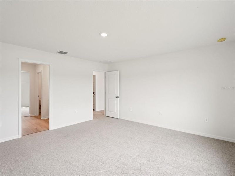 Spacious, unfurnished interior of a new home in Magnolia Bay - Classic Series, Nokomis (Image 27). Spacious, unfurnished interior of a new home in Magnolia Bay - Classic Series, Nokomis (Image 27).