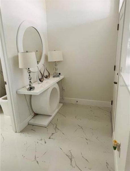 Furnished interior view inside a new home in , Winter Garden (Image 10).