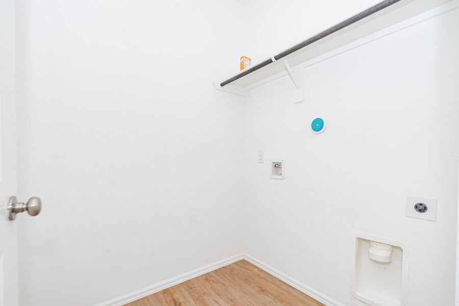 Spacious, unfurnished interior of a new home in Newport Preserve, Crosby (Image 21).