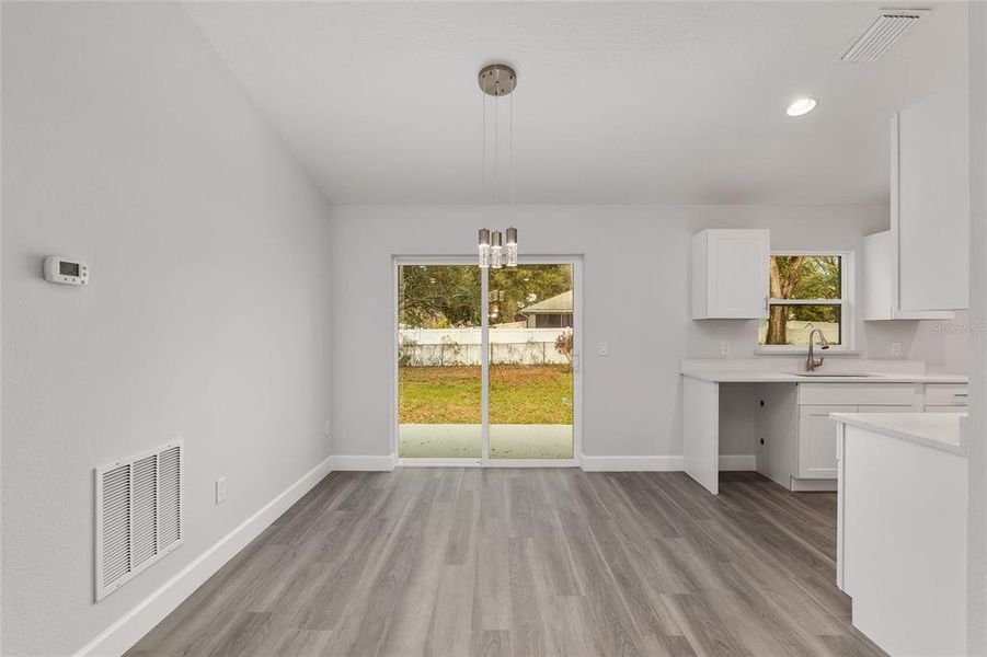 Spacious, unfurnished interior of a new home in , Dunnellon (Image 18).