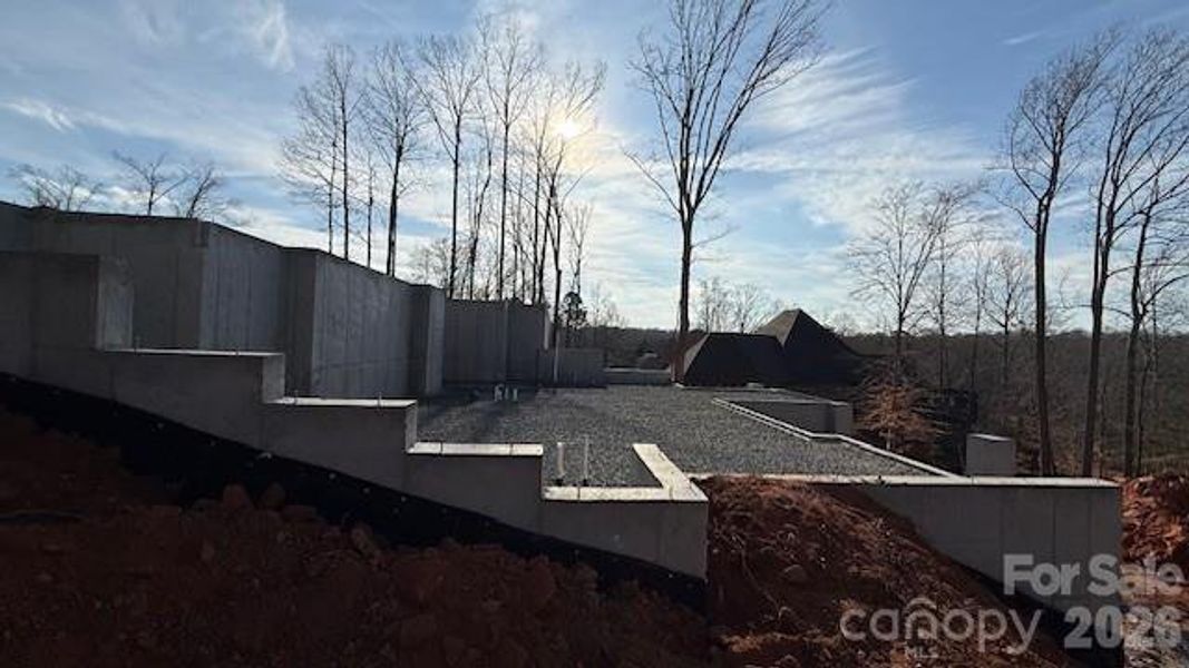 Image 8 of a home in .