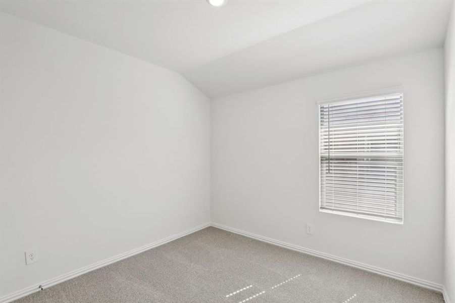 Spacious, unfurnished interior of a new home in Stonehaven, Seagoville (Image 24). Spacious, unfurnished interior of a new home in Stonehaven, Seagoville (Image 24).