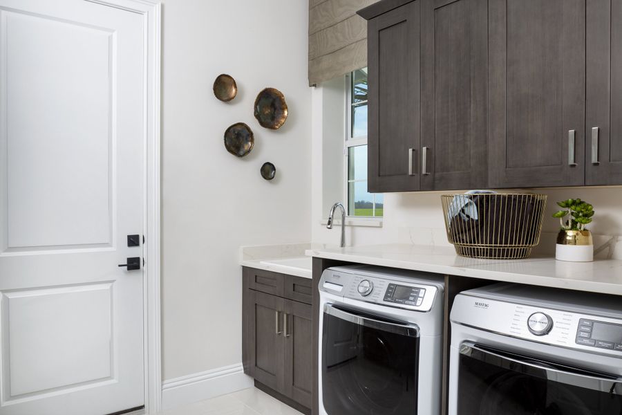 Furnished interior view inside a new home in Westlake, Westlake (Image 14).