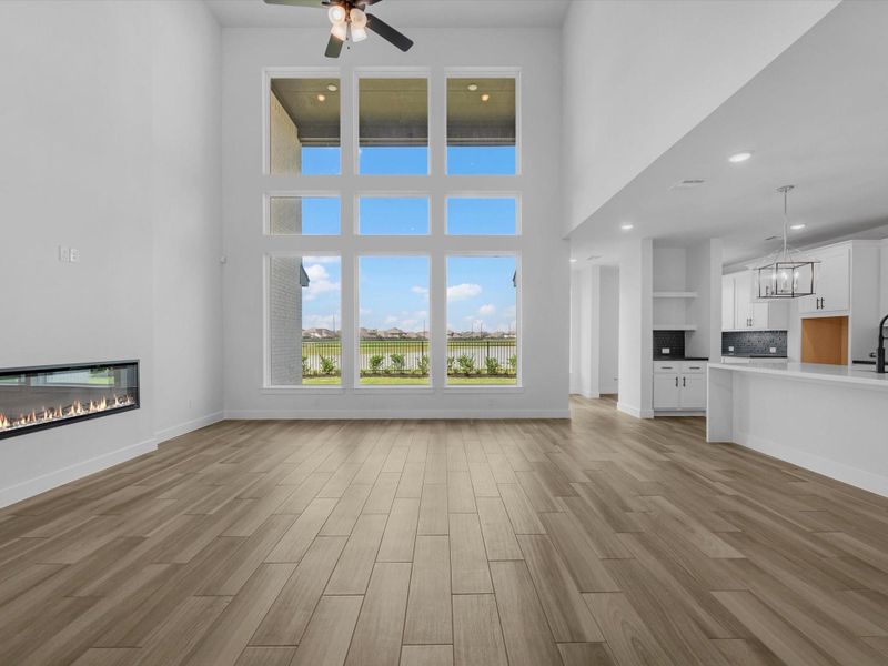 Spacious, unfurnished interior of a new home in Harvest Green, Richmond (Image 20).