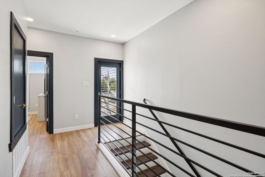 Image 33 of a home in .