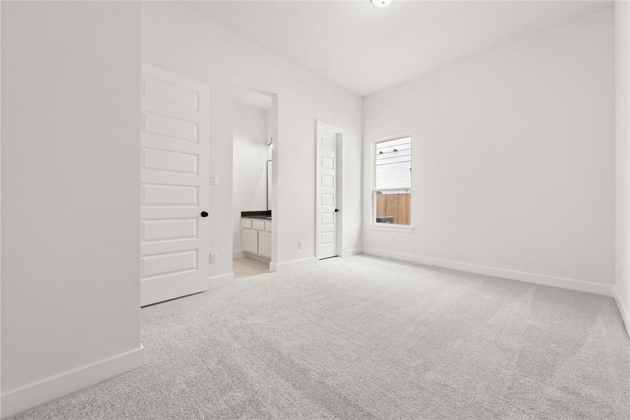 Spacious, unfurnished interior of a new home in ARTAVIA® - 65' Art Collection, Conroe (Image 13).