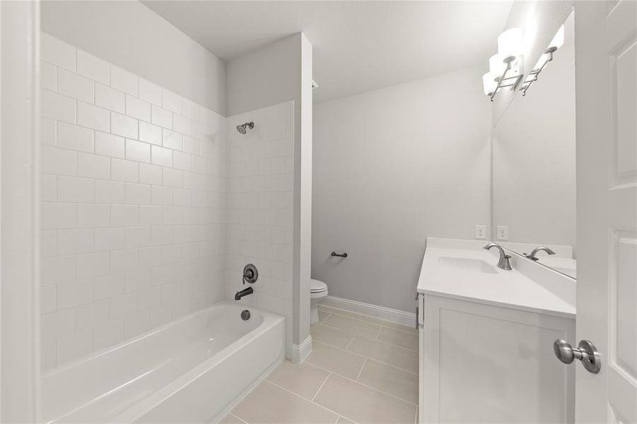 23. 9324 Blooming Ivy - 3RD Bath 23. 9324 Blooming Ivy - 3RD Bath