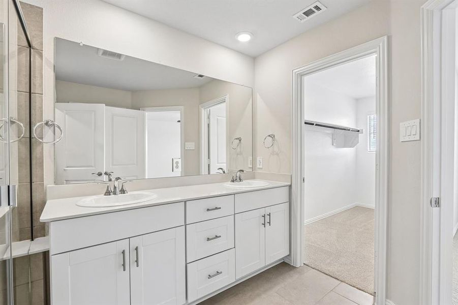 Furnished interior view inside a new home in Oak Ridge Park, Corinth (Image 15).