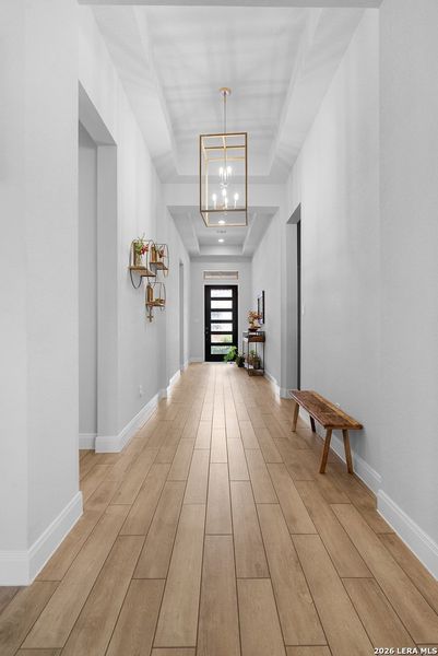 Spacious, unfurnished interior of a new home in Meadows of Mill Creek, Seguin (Image 23).