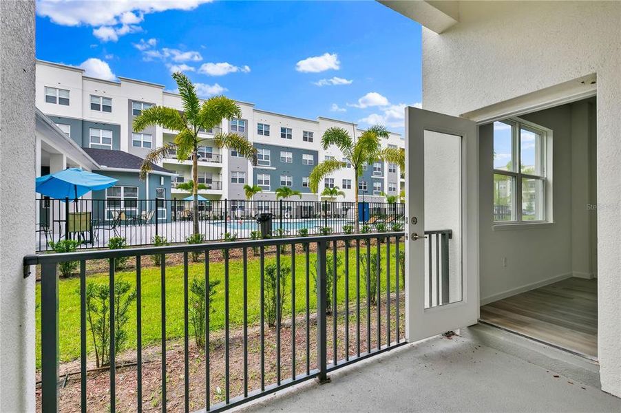 Exterior details and patio area of a home in , Orlando (Image 3).