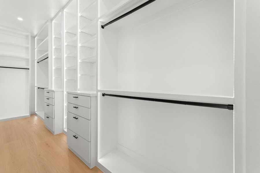 Furnished interior view inside a new home in , Dallas (Image 10).