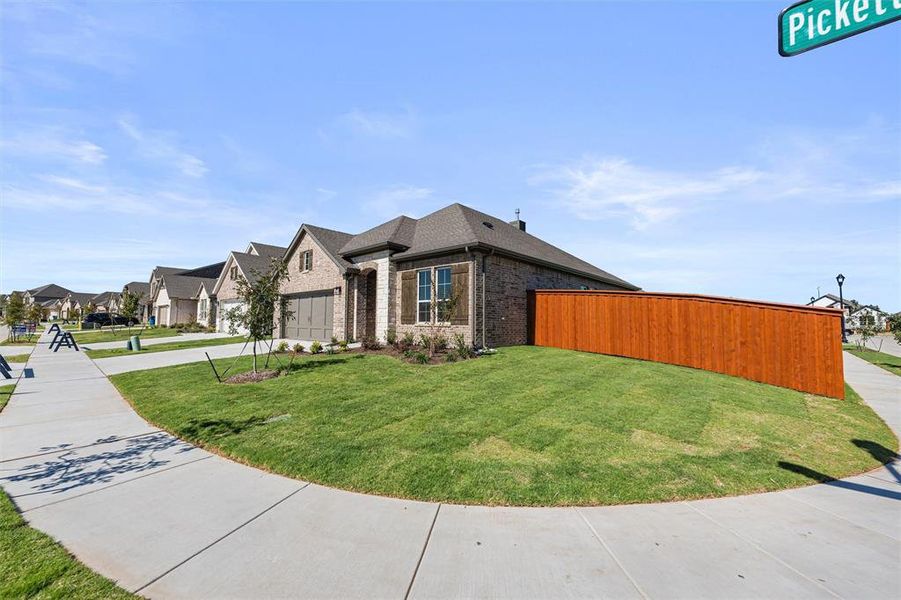 Image 32 of a home in Morningstar. Image 32 of a home in Morningstar.
