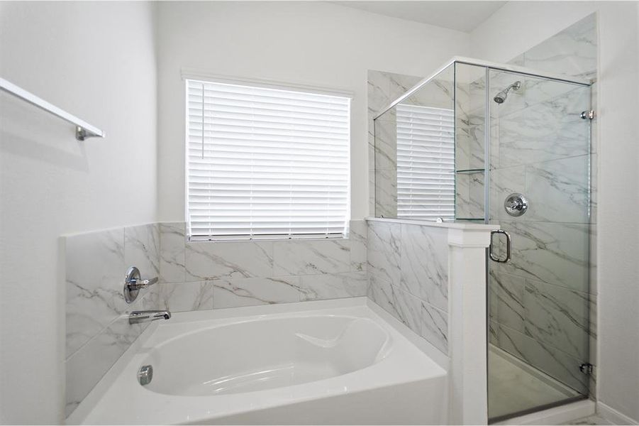Furnished interior view inside a new home in Saddlebrook Estates, Waxahachie (Image 14). Furnished interior view inside a new home in Saddlebrook Estates, Waxahachie (Image 14).