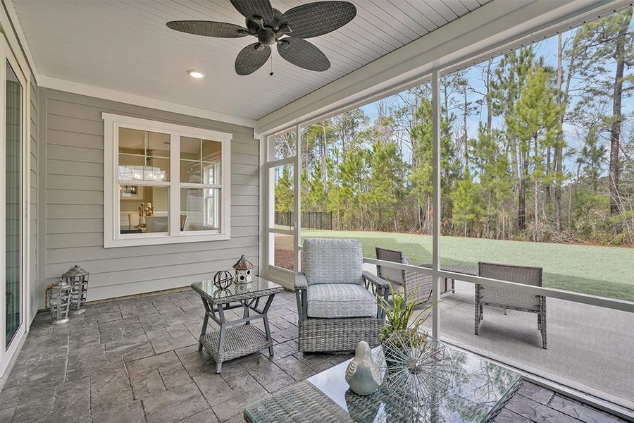 Amelia Bay, Screened Loggia