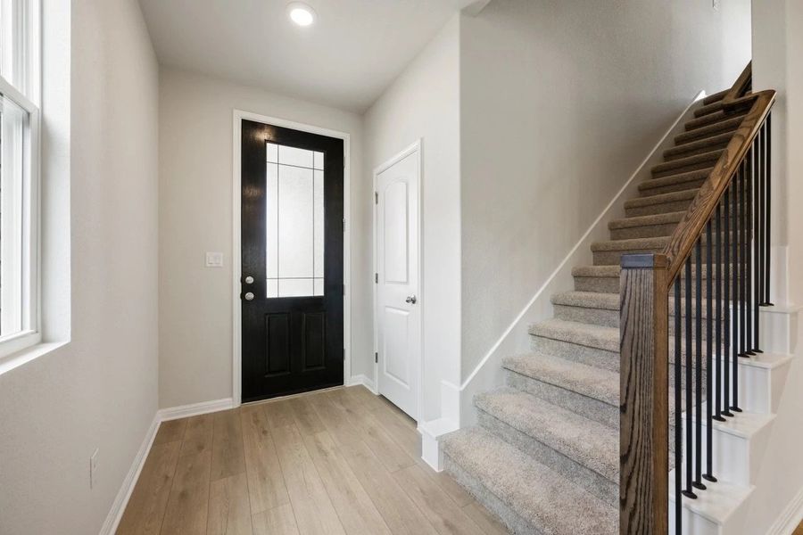 Spacious, unfurnished interior of a new home in La Cima, San Marcos (Image 14).