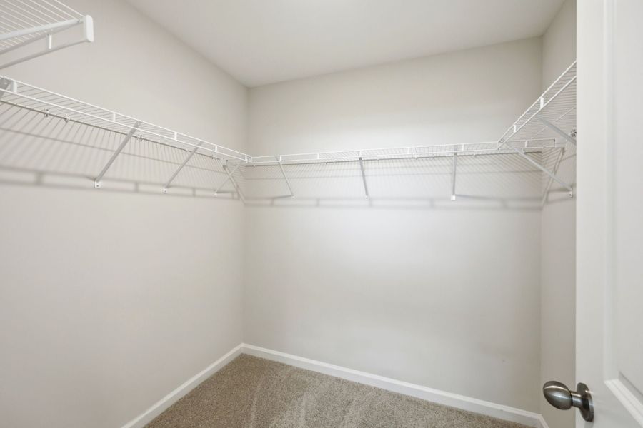 Spacious, unfurnished interior of a new home in The Farm at Neill's Creek, Lillington (Image 21).
