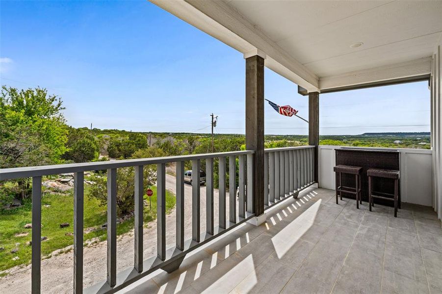 Exterior details and patio area of a home in , Granbury (Image 3).