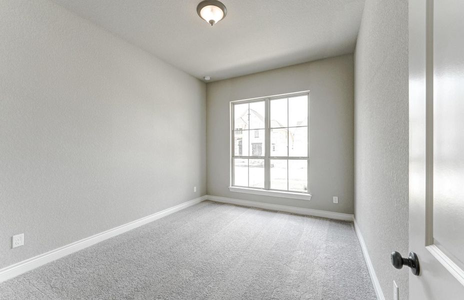 Spacious, unfurnished interior of a new home in Bridgeland 60′, Cypress (Image 37).