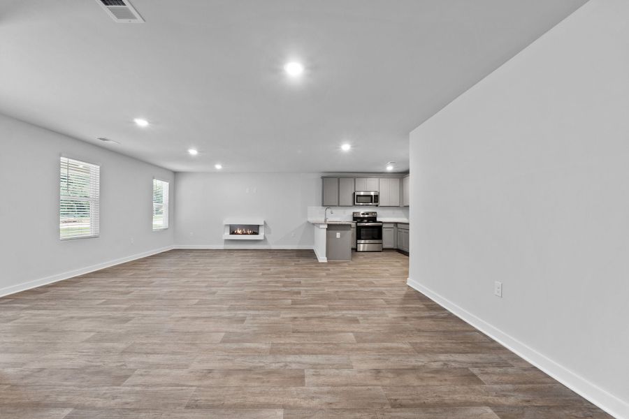 Clara New Home in Hogansville, GA.  - Slide 9