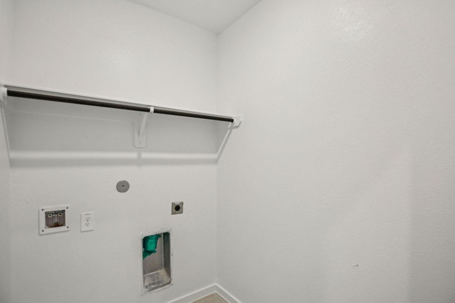 Spacious, unfurnished interior of a new home in Kemah Crossing - City Series, Kemah (Image 26). Spacious, unfurnished interior of a new home in Kemah Crossing - City Series, Kemah (Image 26).