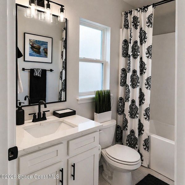 Furnished interior view inside a new home in St. John's Preserve, Palm Bay (Image 10).
