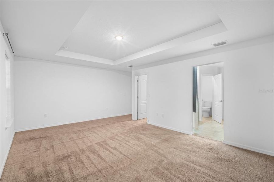 Spacious, unfurnished interior of a new home in Avalon Woods, Newberry (Image 24). Spacious, unfurnished interior of a new home in Avalon Woods, Newberry (Image 24).