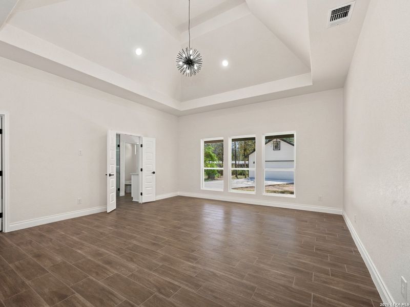 Spacious, unfurnished interior of a new home in , Elmendorf (Image 45).