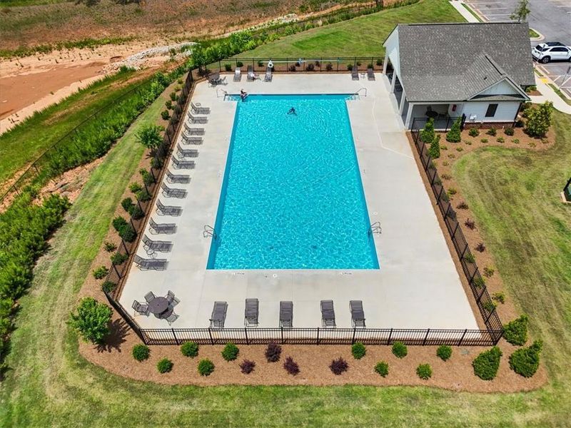 Community amenities in Crofton Place Enclave, Snellville (Image 62).