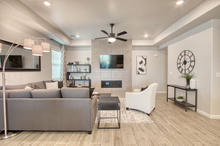 Representative furnished interior of a home built from the Sage by Hakes Brothers in Hillside Park, El Paso (Image 14).