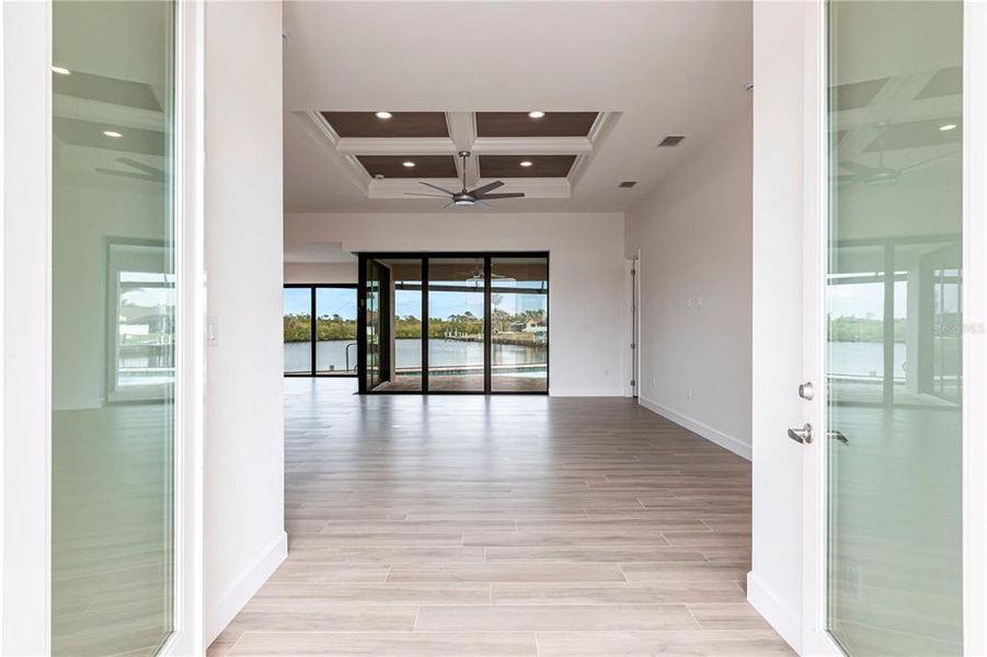 Spacious, unfurnished interior of a new home in , Port Charlotte (Image 24).