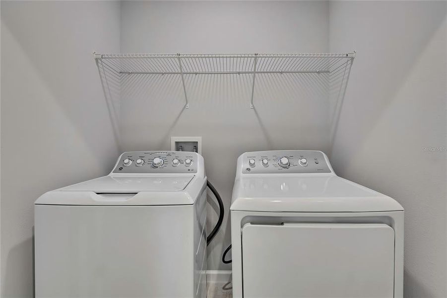 Close-up of interior finishes inside a home in , Sumterville (Image 21).